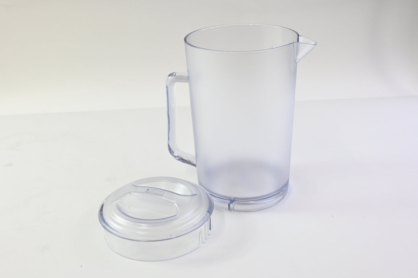 G.E.T. Textured Clear Polycarbonate 64 Oz Water Pitcher w/Lid - Open Box